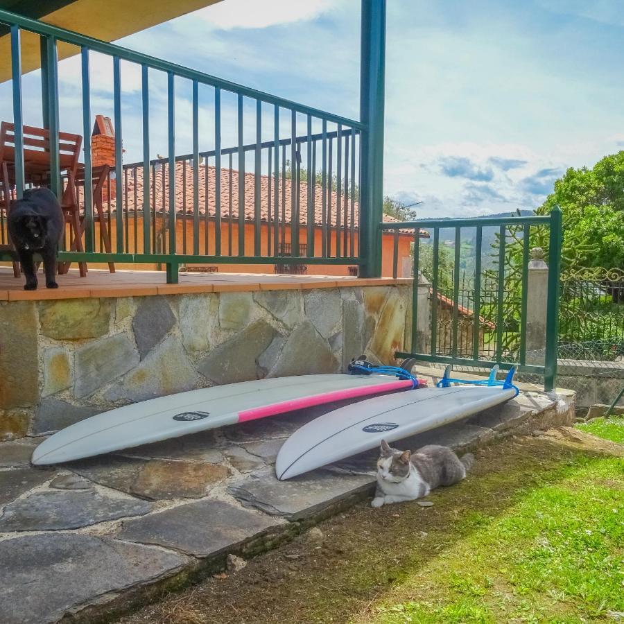 El Gato Gordo - Bike & Surf Hostel Cudillero Exterior foto